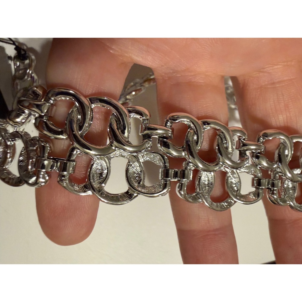 Designer's Collection Silver Tone Chunky Textured Link Chain Necklace 18in USA